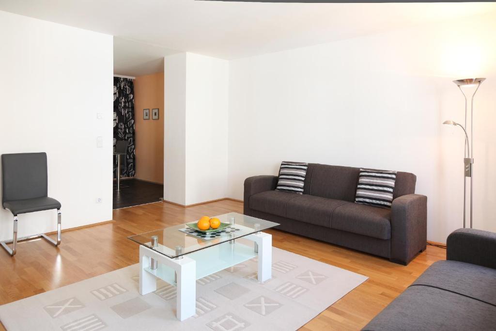 3 Rooms Sunny Apartments-Schoenbrunn, 100M2 With Balcony เวียนนา ห้อง รูปภาพ