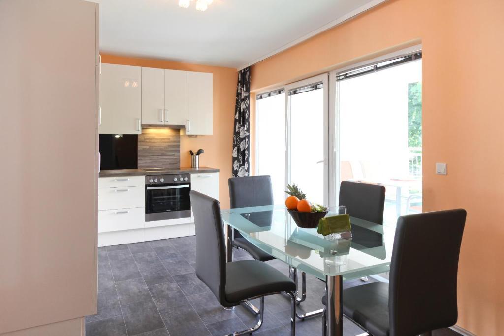 3 Rooms Sunny Apartments-Schoenbrunn, 100M2 With Balcony เวียนนา ห้อง รูปภาพ